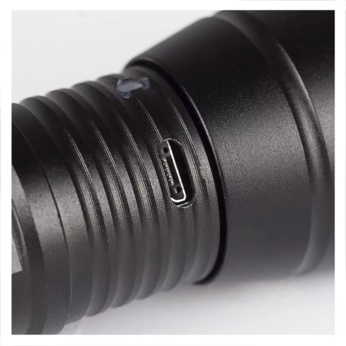 Ліхтар VAYOX LED VA0016 8W 1200mAh