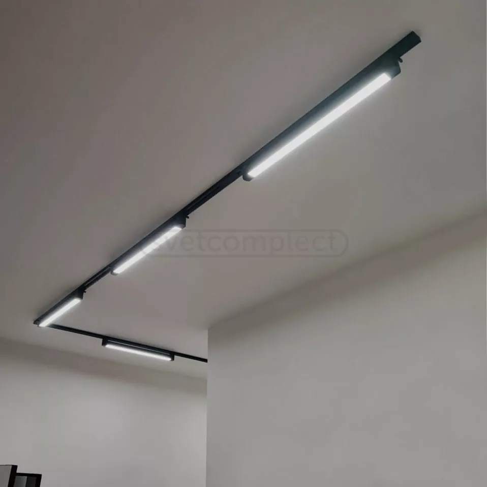 Трековий прожектор LED CONCEPT Tuam TR Line 40 Вт 4500 К чорний Трековий прожектор LED CONCEPT Tuam TR Line 40 Вт 4500 К чорний