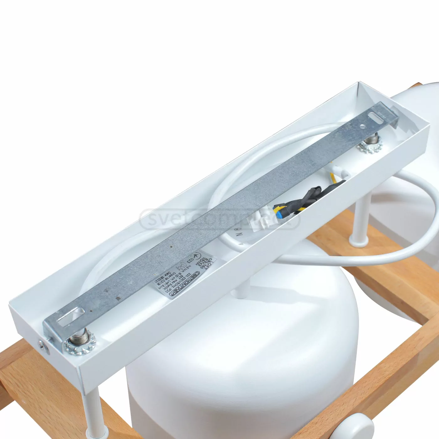 Світильник стельовий LOFT CRL 160 E27 3x40W WD/WH