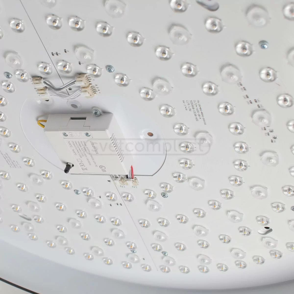 LED світильник AVOCA LC R6055 105W RC RGB LED світильник AVOCA LC R6055 105W RC RGB