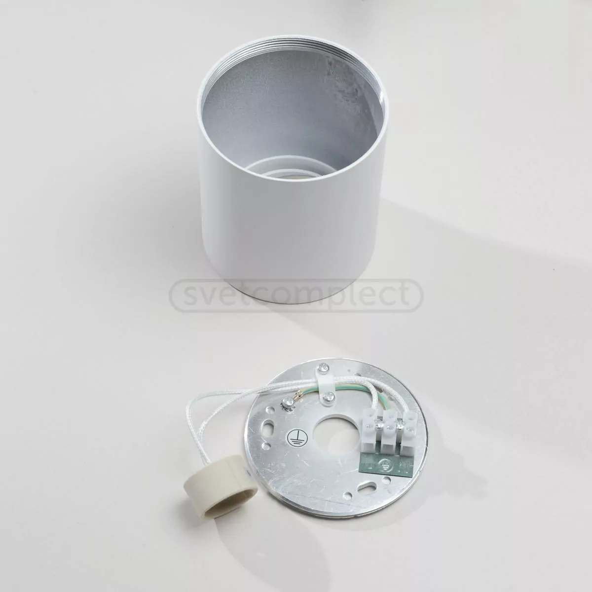 Светильник точечный накладной СВЕТКОМПЛЕКТ AS-NR 80 GU10 WH, белый Светильник точечный накладной СВЕТКОМПЛЕКТ AS-NR 80 GU10 WH, белый